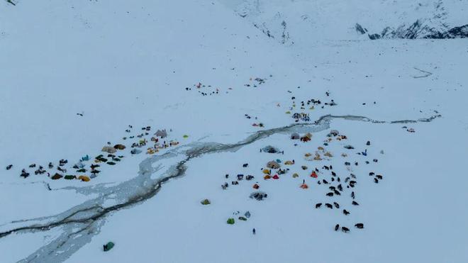 珠峰东坡生死大逃亡不朽情缘电子游戏(图13) 珠峰东坡生死大逃亡不朽情缘电子游戏(图13)